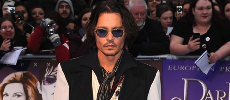 Johnny Depp en el estreno de 'Dark Shadows' en Londres