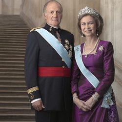 Foto oficial de los Reyes de España