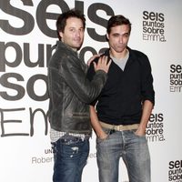 Fernando Andina y Nacho López en el estreno de 'Seis puntos sobre Emma'