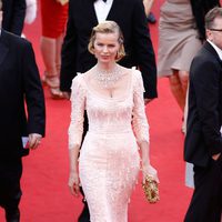 Eva Herzigova en la apertura del Festival de Cannes 2012