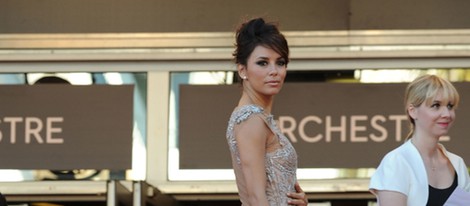 Eva Longoria presume de vestido en la apertura del Festival de Cannes 2012