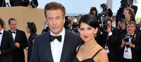 Alec Baldwin e Hilaria Thomas en la apertura del Festival de Cannes 2012