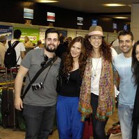 Pastora Soler en el aeropuerto de Barajas de camino al Festival de Eurovisión 2012