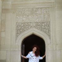 Pastora Soler en la Mezquita de Bakú, ciudad de Eurovision 2012,