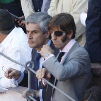 Adolfo Suárez Illana y Juan José Padilla en una corrida de toros de San Isidro 2012