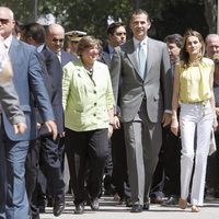 Los Príncipes Felipe y Letizia en la inauguración de la Feria del Libro 2012