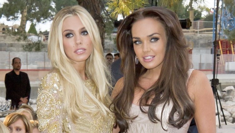 Petra y Tamara Ecclestone en la gala Amber Lounge de Mónaco