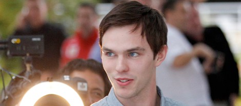 Nicholas Hoult en la gala Amber Lounge de Mónaco