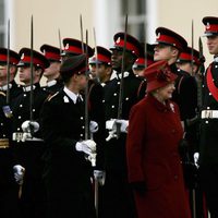 La Reina Isabel en la graduaciÃ³n del PrÃ­ncipe Guillermo en Sandhurst