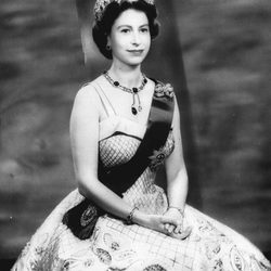 La Reina Isabel II de Inglaterra en 1957