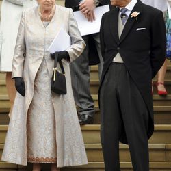 La Reina Isabel II y el Duque de Edimburgo en la boda de su nieto Peter Phillips en 2008