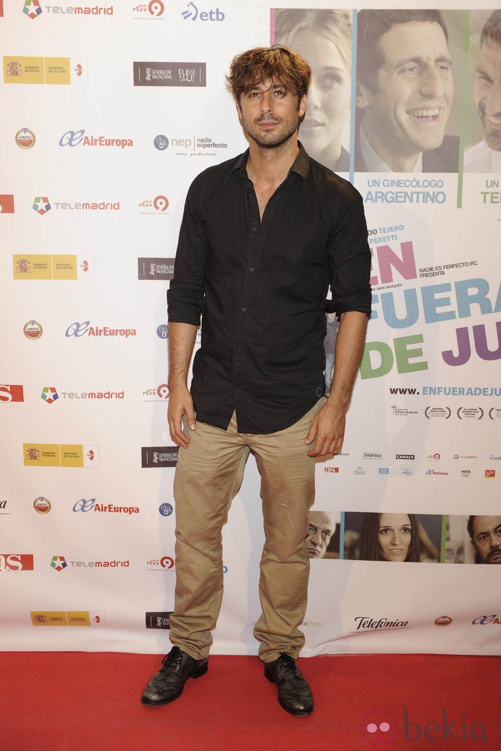 Hugo Silva en el estreno de la película 'En fuera de juego'