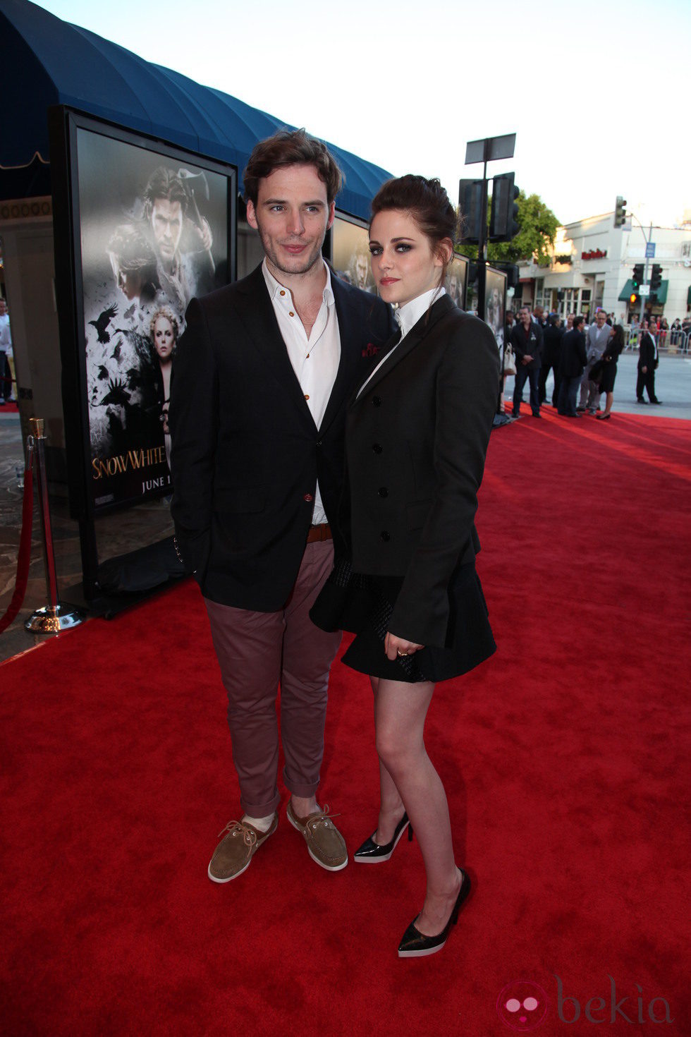 Kristen Stewart y Sam Claflin en la presentación de 'Blancanieves y la leyenda del cazador' en Los Angeles