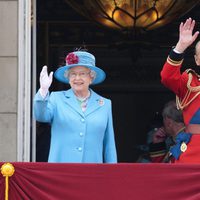 Isabel II y el Duque de Edimburgo en el 83 cumpleaÃ±os de la Reina