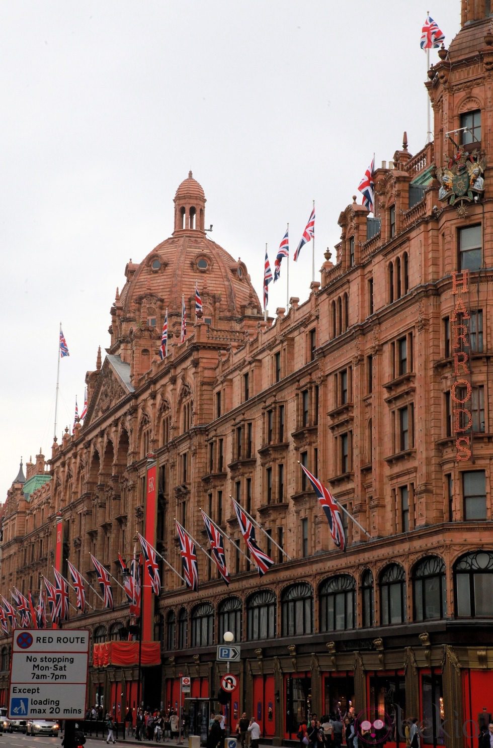 Harrods celebra el Jubileo de la Reina Isabel II