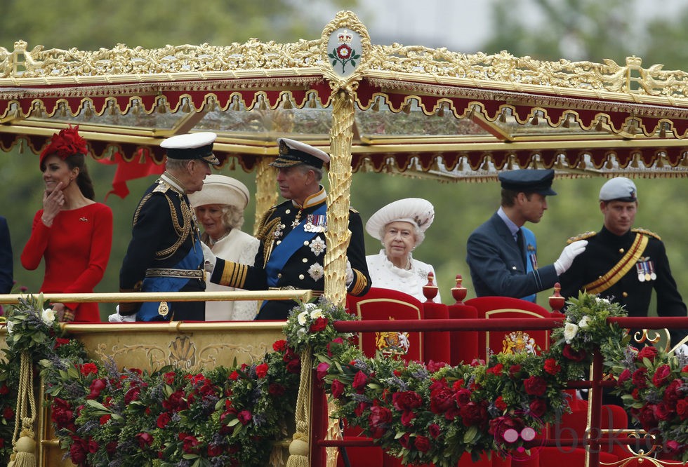 La familia Real británica en el Jubileo de la Reina Isabel II