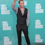 Chris Hemsworth en la alfombra roja de los MTV Movie Awards 2012