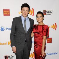 Cory Monteith y Naya Rivera en la entrega de los Premios GLAAD 2012