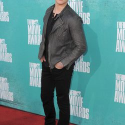 Alexander Ludwig en la alfombra roja de los MTV Movie Awards 2012