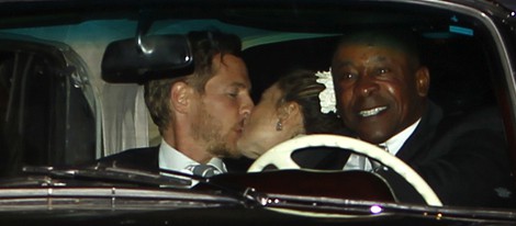 Drew Barrymore y Will Kopelman, primer beso como matrimonio