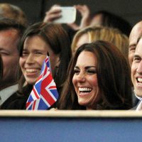 Los Duques de Cambridge y Zara Phillips en el concierto del Jubileo de Diamante