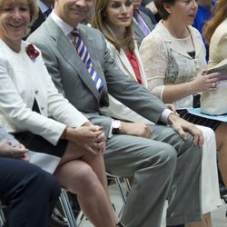 Los Príncipes y Esperanza Aguirre en la entrega de los Premios de la APM 2011