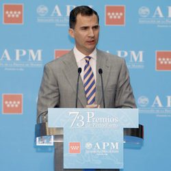 El Príncipe Felipe ofrece un discurso en la entrega de los Premios de la APM 2011