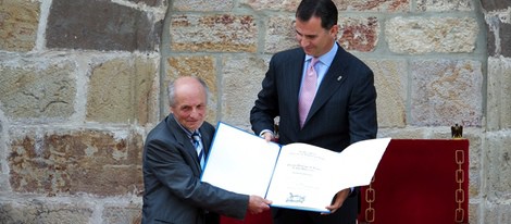 Don Felipe entrega el Premio Príncipe de Viana 2012 a Antonio López en Leyre