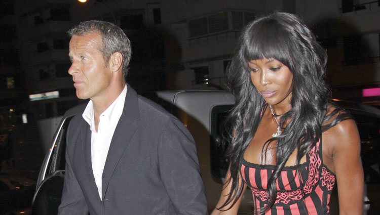 Vladislav Doronin y Naomi Campbell en la inauguración de un restaurante en Ibiza