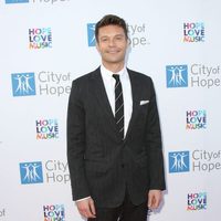 Ryan Seacrest en los Spirit of Life Awards en Los Angeles