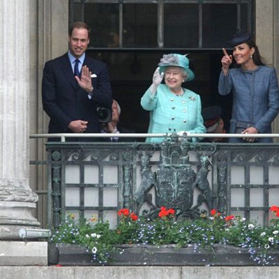 Visita de la Reina Isabel y los Duques de Cambridge a Nottingham