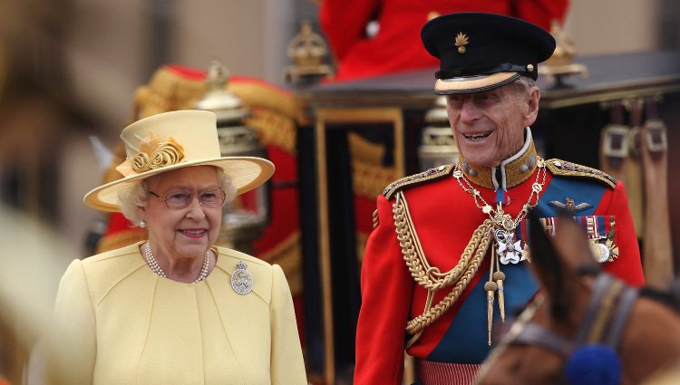 La Reina Isabel II y el Duque de Edimburgo en el Trooping The Colour