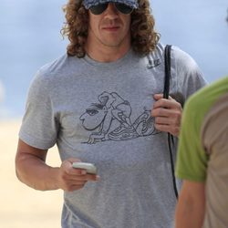 Carles Puyol se recupera de su lesión de rodilla de vacaciones en Ibiza