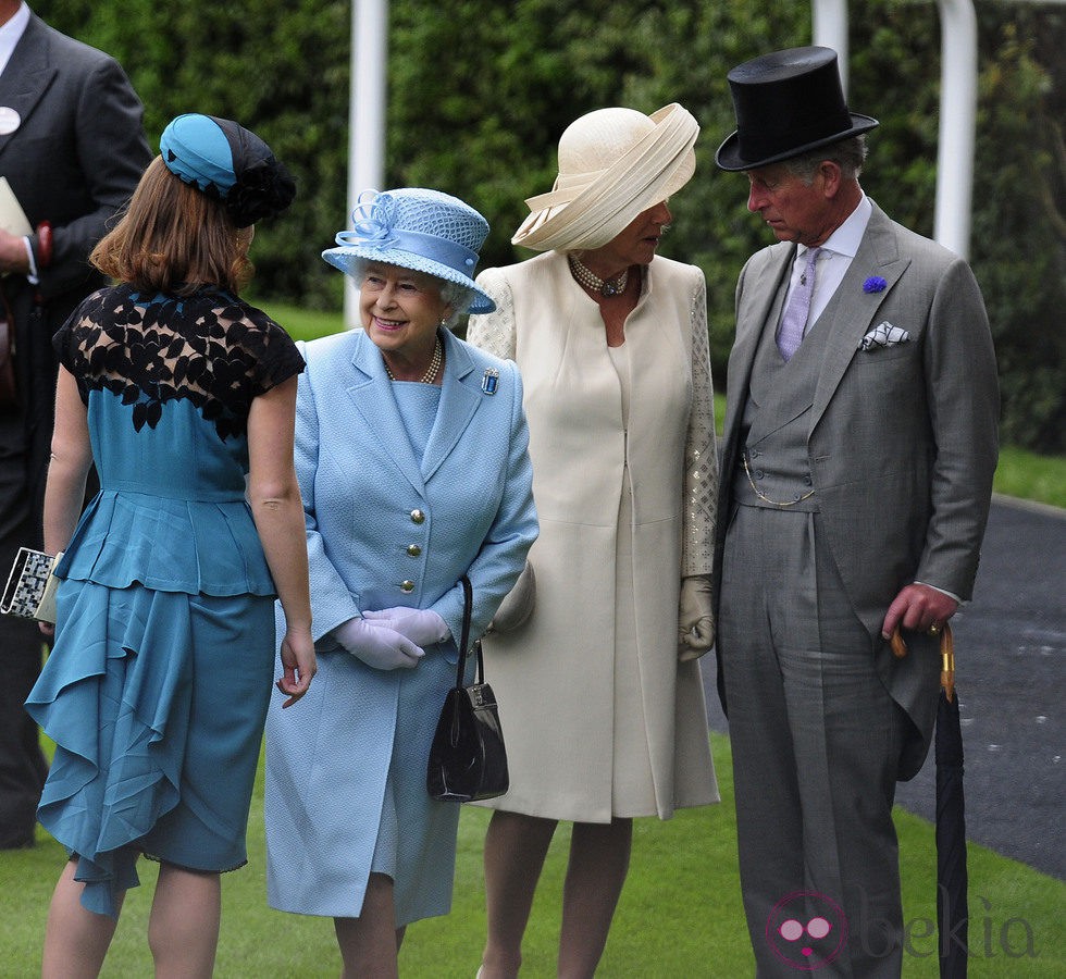 Eugenia de York, la Reina Isabel, la Duquesa de Cornualles y Carlos de Inglaterra en Ascot 2012