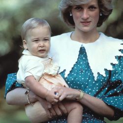 Lady Di con el Príncipe Guillermo de Inglaterra cuando era pequeño