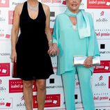 Isabel Gemio y Lola Herrera en la cena de la Fundación Isabel Gemio