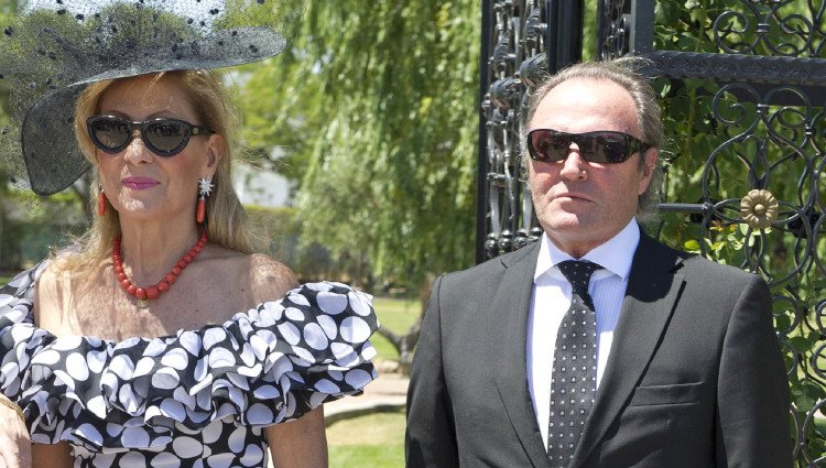 Rosa Benito y Amador Mohedano en la boda de Tamara Gorro y Ezequiel Garay