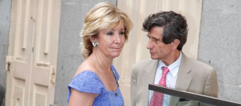 Esperanza Aguirre en la capilla ardiente de Gustavo Pérez Puig