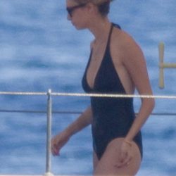 Beatrice Borromeo en bañador a bordo del Pacha III