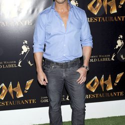 Raúl Olivo en la inauguración de Oh Cabaret