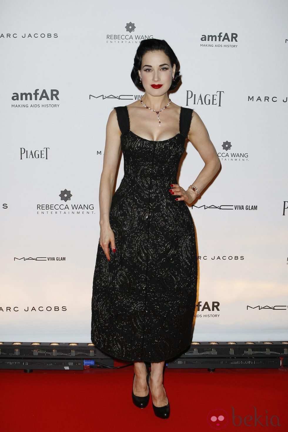 Dita Von Teese en la gala amfAR celebrada en París