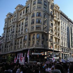 El McDonald's de Gran Vía, durante el Orgullo Gay