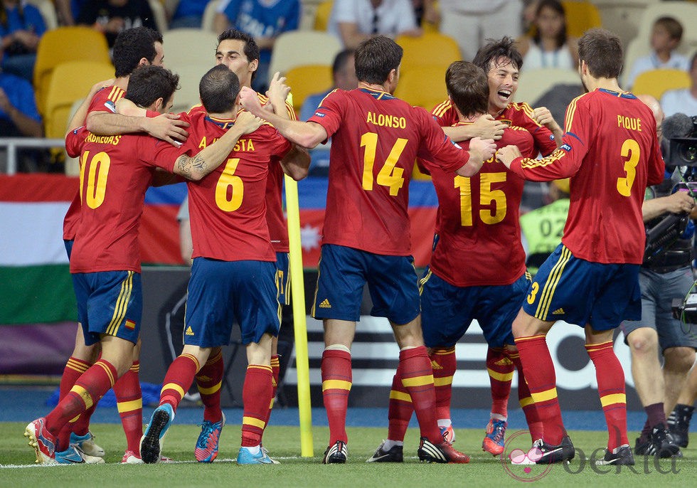 La Selección Española celebra el primer gol frente a Italia en la final de la Eurocopa