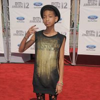 Willow Smith en la alfombra roja de los Bet Awards 2012