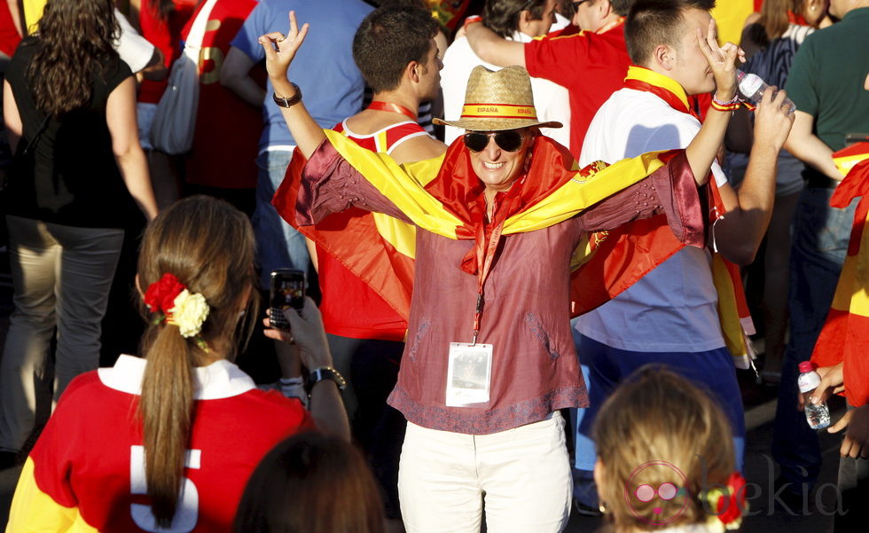 María Zurita, fotografiada por la Infanta Elena en la celebración del triunfo de 'La Roja' en la Eurocopa 2012