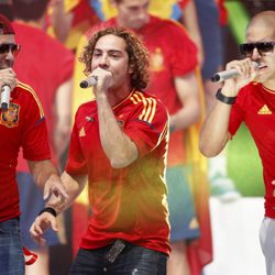 David Bisbal con Cali y el Dandee en el concierto celebrado por el triunfo de España en Cibeles