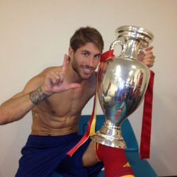 Sergio Ramos dedicando la Eurocopa 2012 a Lara Álvarez