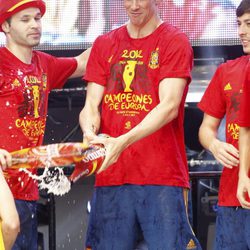 Iniesta, Torres y Silva celebran en Cibeles la Eurocopa 2012