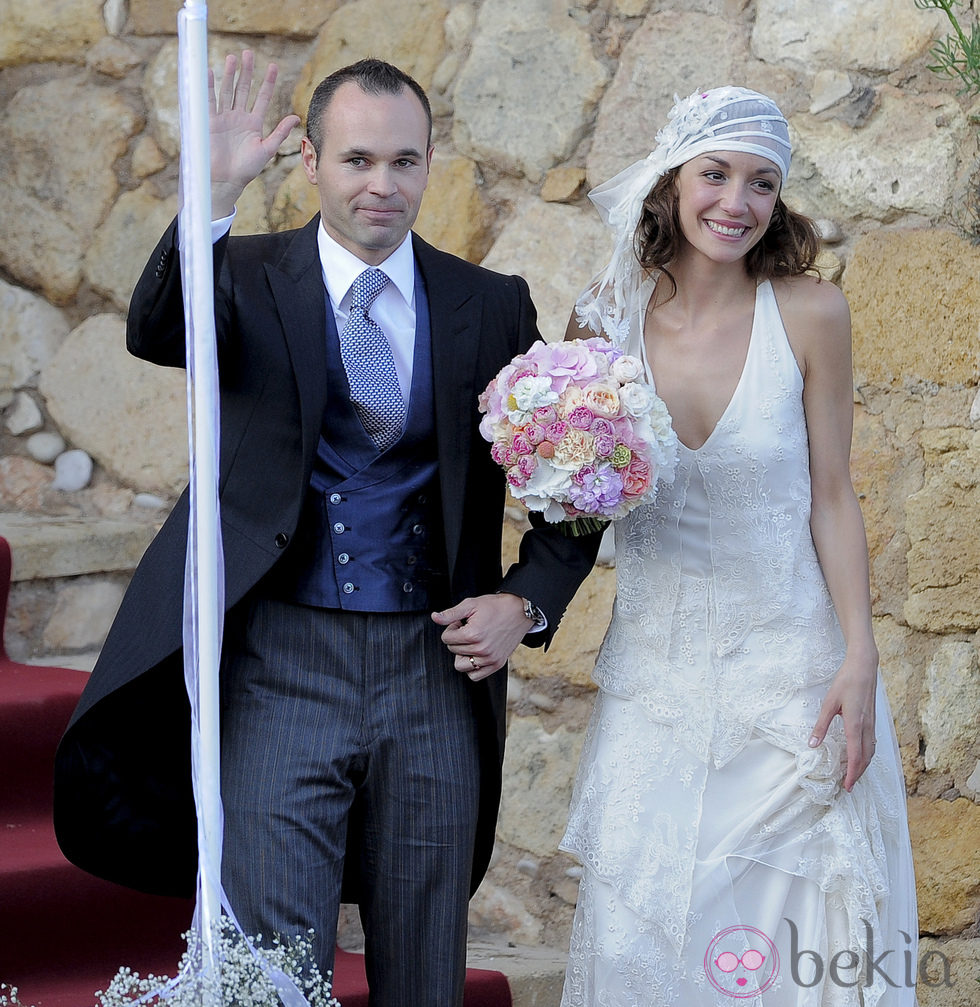 Andrés Iniesta y Anna Ortiz se dan el 'sí quiero' en el Castillo de Tamarit