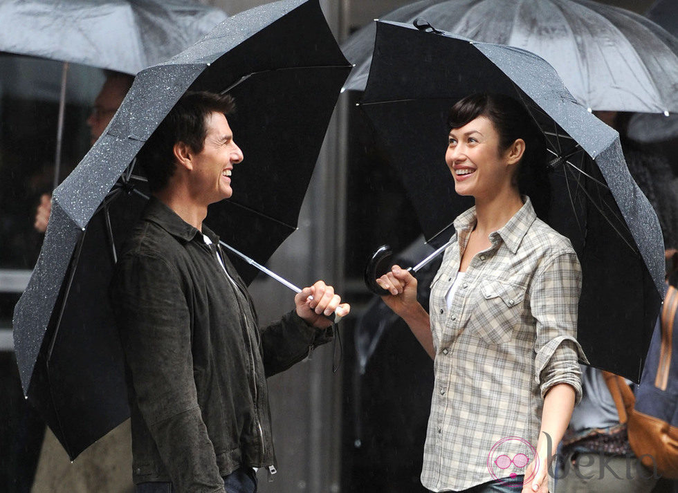 Tom Cruise y Olga Kurylenko en el rodaje de la película 'Oblivion'